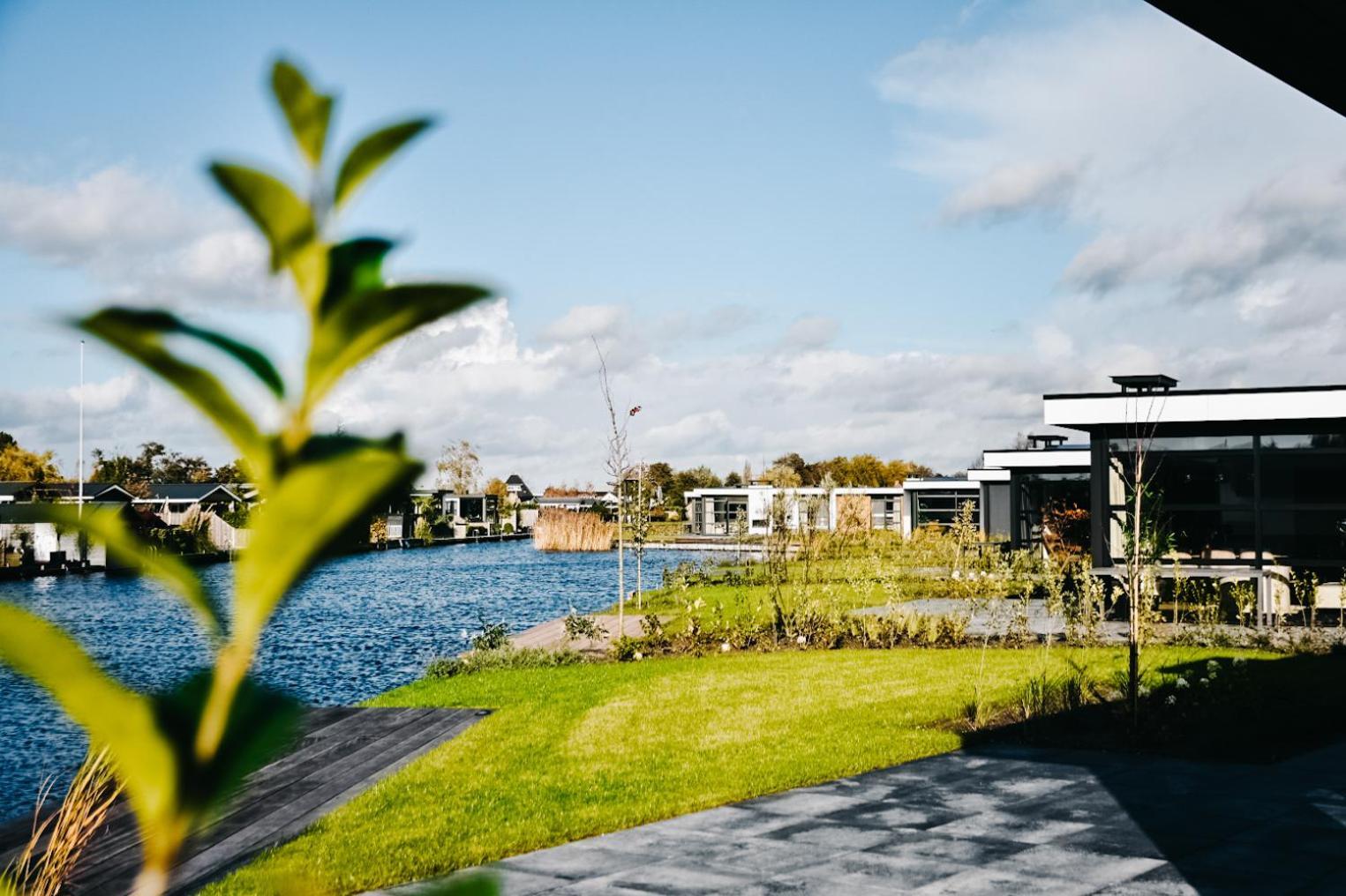 Marinapark Residentie Nieuw Loosdrecht Villa Exterior photo
