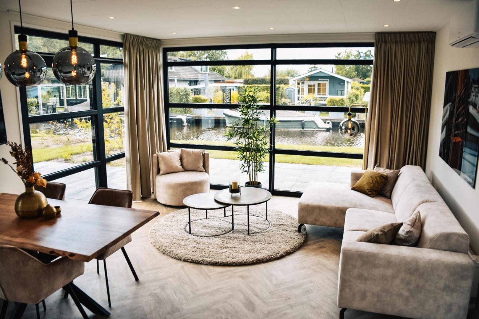 Marinapark Residentie Nieuw Loosdrecht Villa Exterior photo